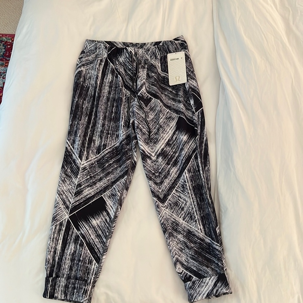 Lululemon jet crop pant